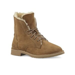 Ugg Quincy Boots